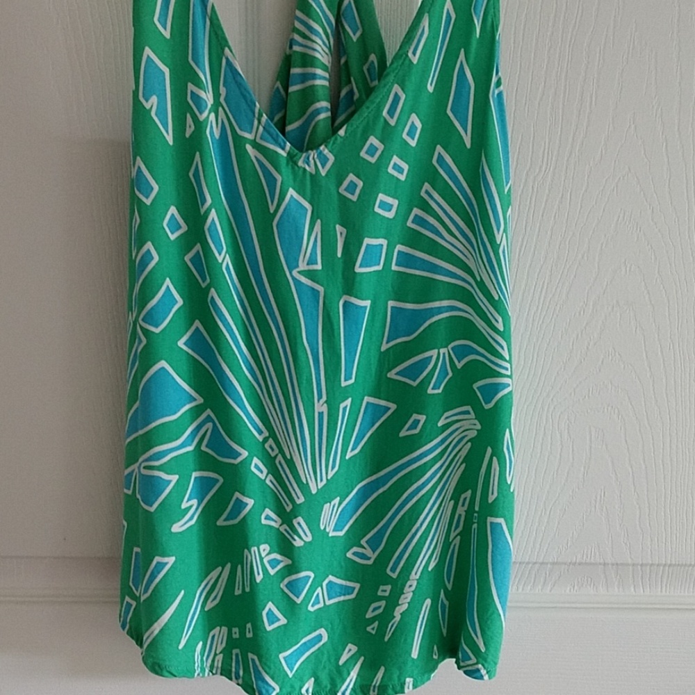 Escapda Criss cross pattern tank